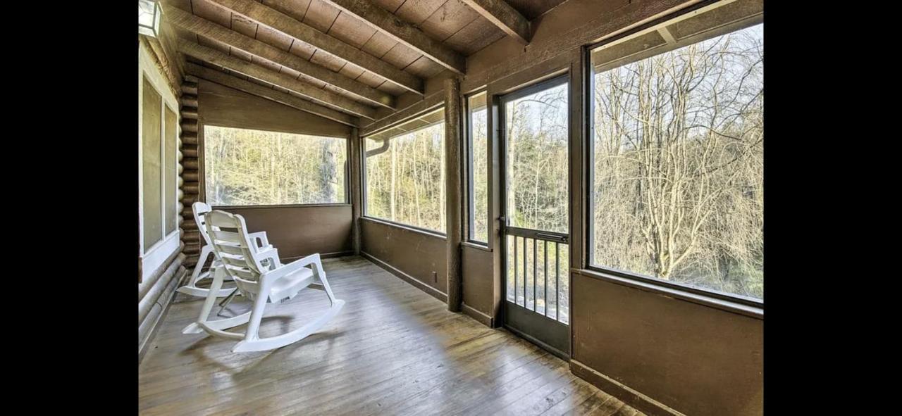 Smokey Mountain Hideaway Villa Гетлинбург Екстериор снимка
